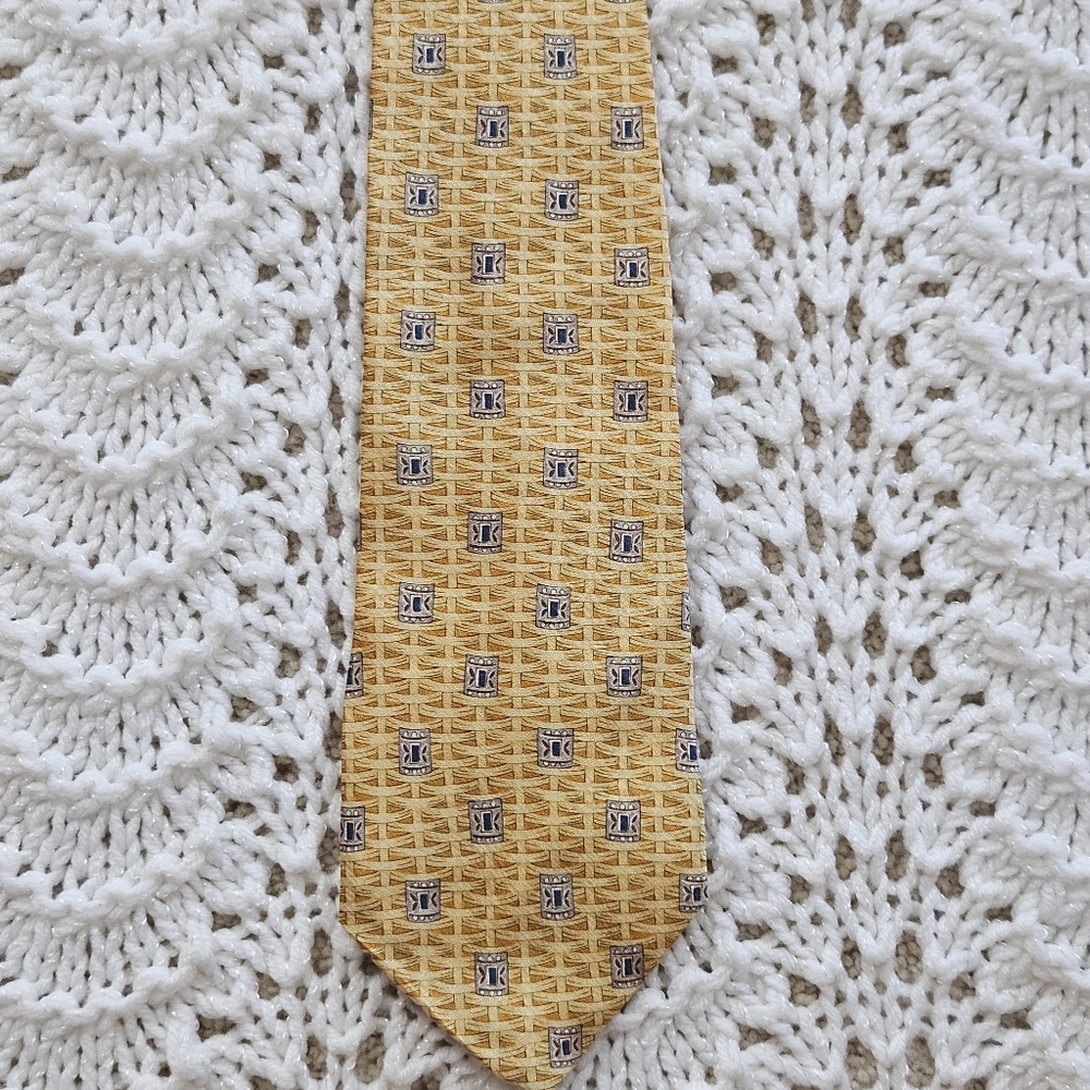 Geoffrey Beene 100% Silk Golden Yellow Patterned Tie